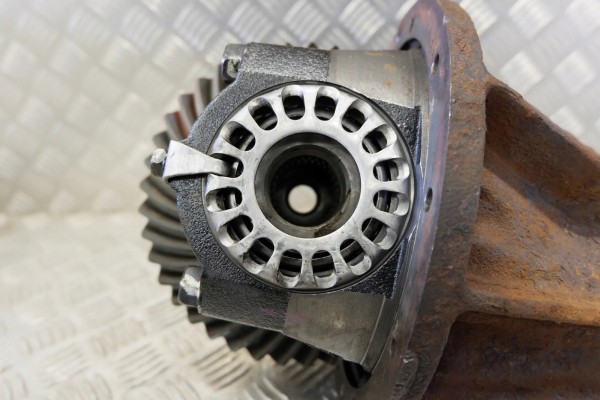 Rear reducer TOYOTA LAND CRUISER 120 _J12_ 411106A350 3 0L diesel 120kW Catalog number of the part 411106A350
