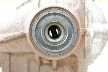 Reductor trasero LEXUS LS (F4) 4111050261 4.6L gasolina 283kW 2008