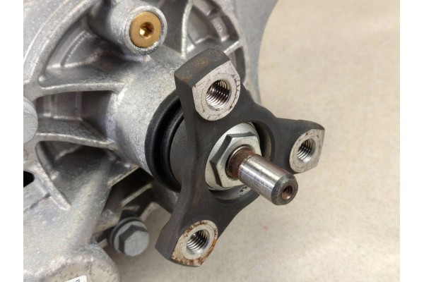 BMW F70 F74 U06 X1 U11 X2 U10 BRIDGE REAR DIFFERENTIAL REAR 8839657 Version European