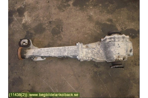 2004 BMW 3 E46 Rear differential DAJ Part manufacturer BMW OE
