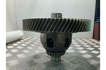 Reductor delantero VOLVO P5501676331 2.0L híbrido 120kW 2022