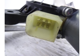 6 PIN ELEVALUNAS DELANTERO DERECHO MERCEDES-BENZ VITO BASIC-KOMBI (639) 111  CDI  Largo   (639.603) 2006 6 PIN 207738 MERCEDES-B