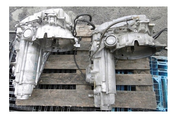 Automatyczna skrzynia biegow VOLVO gearbox getriebe montaz Catalog number of the part 4T65E