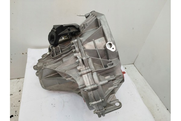 Gearbox Original TL4032 TL4A032 7701700599 1 4 TCe Megane 3 Transmission type not specified