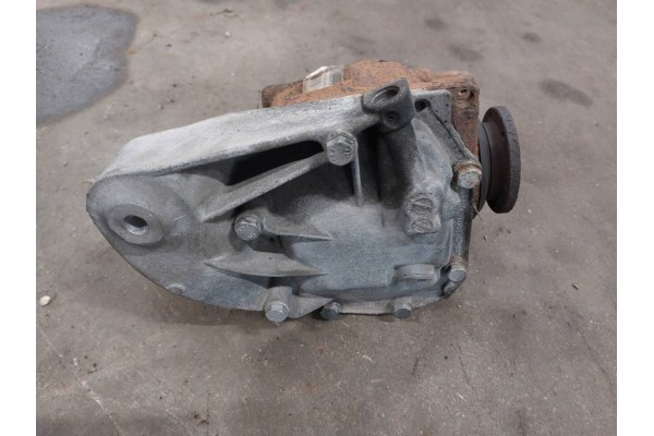DIFFERENTIAL DIFFUSER HOWLS DAMAGED BMW E91 318i 3 38 Version European