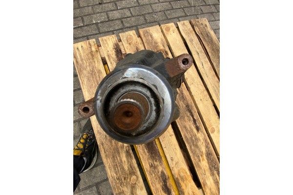BMW E82 E88 E92 E93 DIFFERENTIAL REAR BRIDGE 135i 335i 2 56 7570280 Catalog number of the part BMW E82 E88 E92 E93 DYFER DYFERNJ