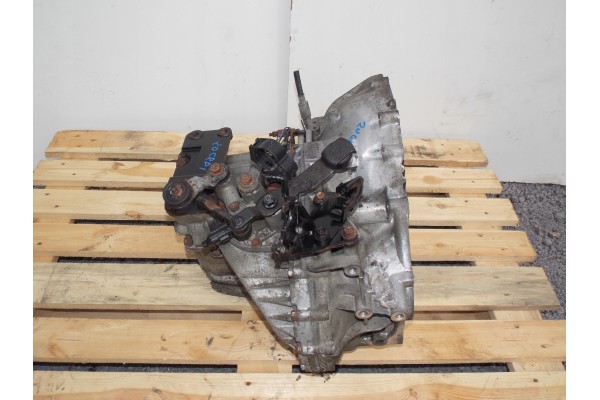 gearbox hyundai tucson and kia carens iii 2 0 crdi 140 s615je Transmission type manual