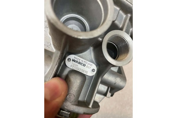 Válvula de Descarga Rápida WABCO 9710023010 para Renault, DAF, MAN