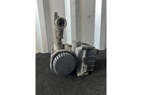 MODULATOR EBS FRONT AXLE ACTROS MP4 WABCO 4801065110 Car type buses trucks cargo vans