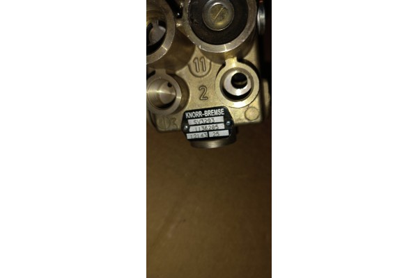 Zawor podnoszenia platformy osi rampowy SV3293 Quality of parts according to GVO O original with manufacturer s logo OE
