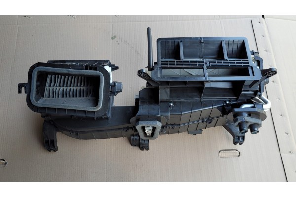 MITSUBISHI L200 2019 2025 DBL CAB HEATER FAN AIR CONDITIONING ORIGINAL Catalog number of the part 7801B010