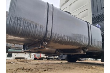 Soportes de Depósito de Combustible Volvo FL 130x59x43 310 Litros 208