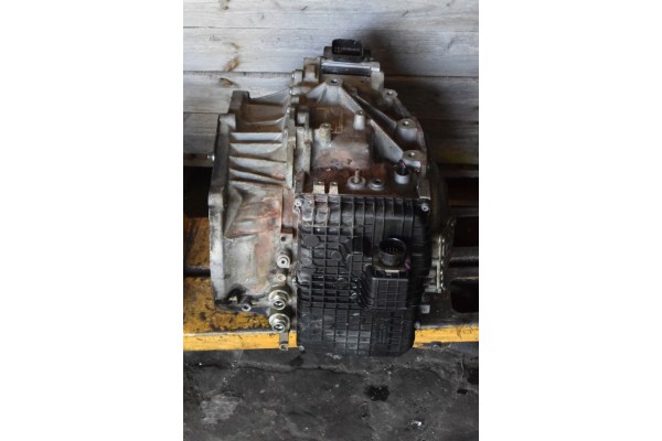 Transmisión Jeep Cherokee KL 2.2 Multijet II 16V 4x4 P68398321BA 948T