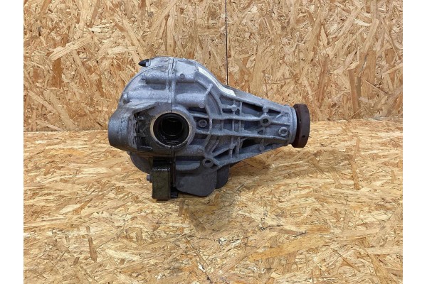 Rear reducer PORSCHE MACAN 95B 95B525015M gasoline 185kW 2023 Part manufacturer Porsche OE
