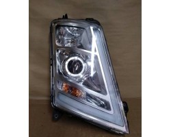 VOLVO FH4 LAMPA PRAWA BIXENON XENON PRAWY 21221137