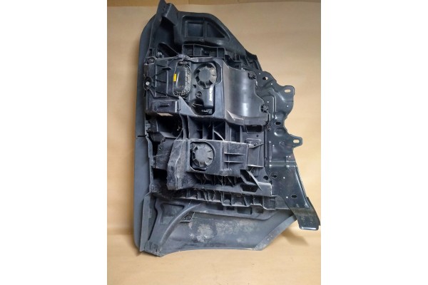 MAN TGX EURO 6 ZDERZAK LEWY XENON Catalog number of the part 0000