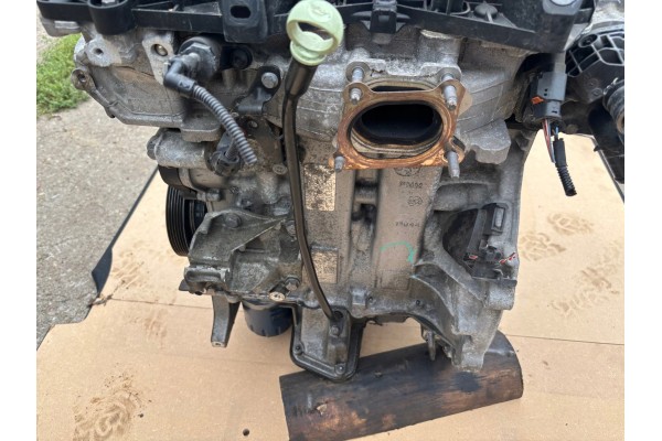 Motor PEUGEOT 208 II HM05 10KRAB 1.2 VTI