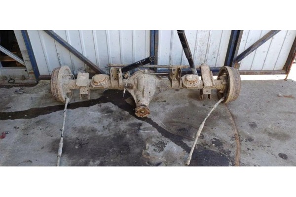 Rear reducer NISSAN TERRANO I WD21 C6040 2 37L diesel 73kW 1989