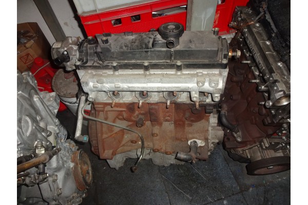 silnik supek bez osprzetu 1 5 dci 90 km k9k834 k9k834