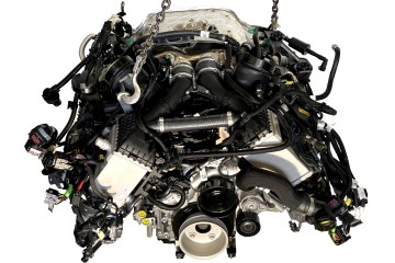 NEW BMW S68 4 4 G70 760 X7 LCI M60I XM G09 S68B44A NOWY Catalog number of the part S68B44A S68B44B