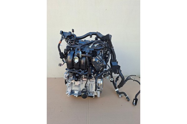 NOWY SILNIK KOMPLETNY XM15A P29G TOYOTA 1 5 HYBRID YARIS IV YARIS CROSS Engine type hybrid