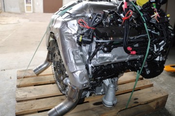 NEW Silnik BMW N63B44D G07 G05 ALPINA N63M51A 621 moc XB7 B5 B7 B8 Engine type petrol