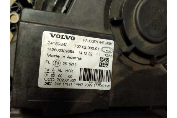 VOLVO FH4 LAMPA PRAWA 24159342 CAA NIE NAPRAWIANA Part manufacturer Volvo OE