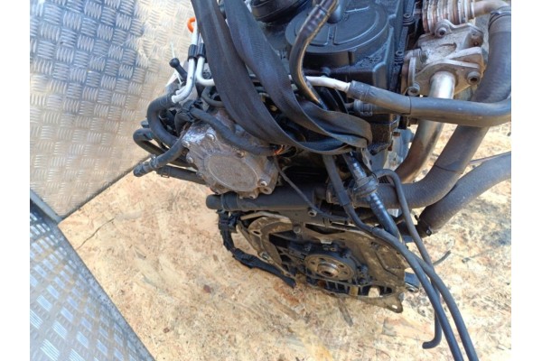 Motor diésel AUDI A3 8P 2.0 TDI AZV