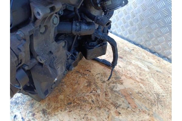 Motor diésel AUDI A3 8P 2.0 TDI AZV