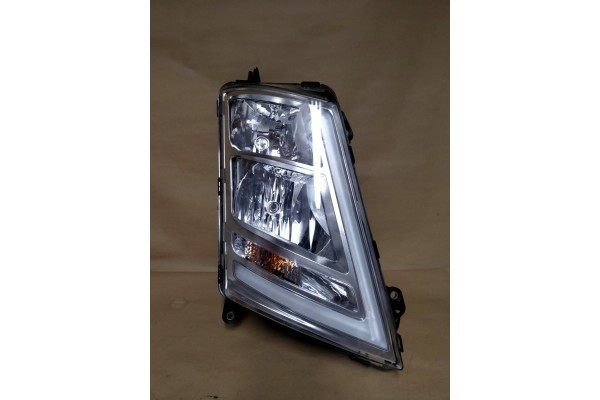 VOLVO FH4 LAMPA PRAWA 24159342 CAA NIE NAPRAWIANA