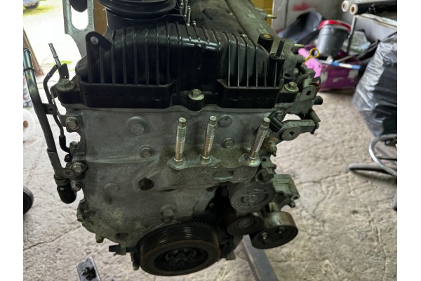 MAZDA 2 2 R2AA SILNIK USZKODZONY Part manufacturer Mazda OE