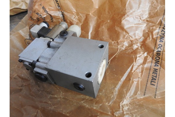 Hydraulic valve DBW 20 Ponar Wadowice Star 660 crane ZSH 6 R 061 Customs tariff code 84818079