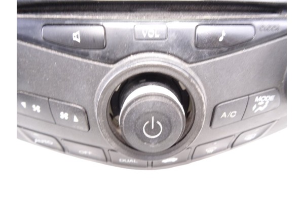 39050SEAG110M1 SISTEMA AUDIO / RADIO CD HONDA ACCORD BERLINA (CL/CN) 2.0 Comfort 2003 39050SEAG110M1 212311 HONDA - 2