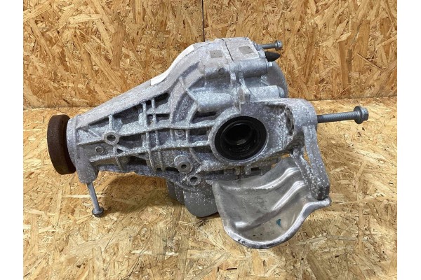 Rear differential Porsche Macan 95B 95b525015m Car type passenger cars