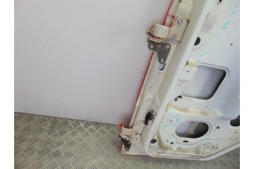 ROJO PUERTA DELANTERA DERECHA NISSAN CABSTAR Cabina simple Cabina individual 2006 ROJO 190511 NISSAN - 2