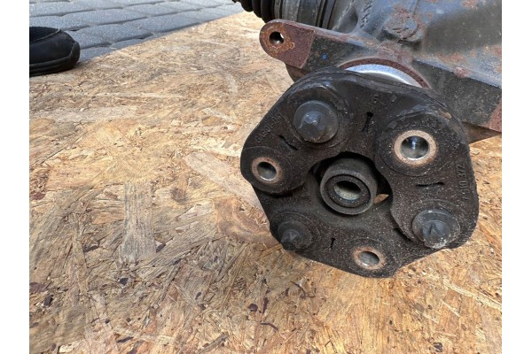 BMW F20 F22 F30 F31 F32 F33 F34 F36 Differential DIFFERENTIAL REAR BRIDGE 7589481 Part manufacturer BMW OE