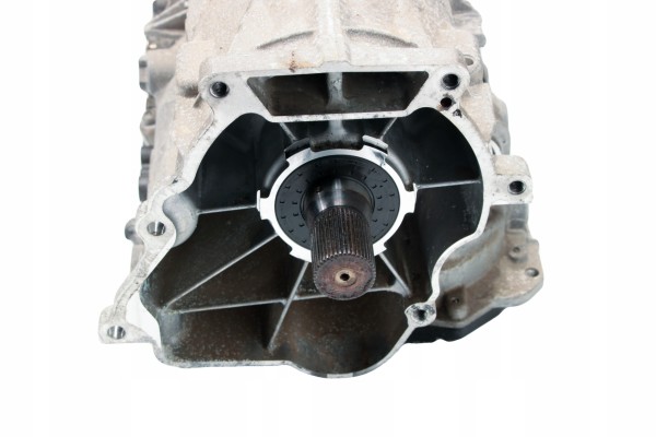 BMW F10 F11 528iX XDRIVE GEARBOX CONVERTER 8HP 45X 8638277 Car type 4x4 SUV