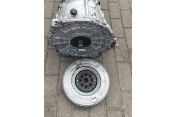 MERCEDES C CLASS W206 HYBRID AUTOMATIC TRANSMISSION A7252704419 Catalog number of the part MERCEDES C KLASA W206 HYBRYDA SKRZYNI