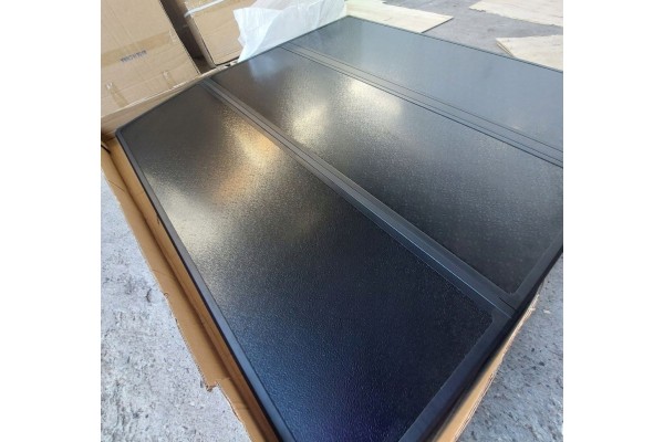 Cubierta rígida plegable RAMBOX para caja corta 5.7 Dodge Ram 1500 20