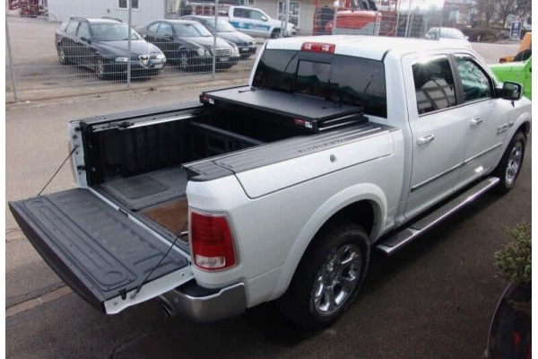 Cubierta rígida plegable RAMBOX para caja corta 5.7 Dodge Ram 1500 20