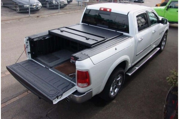 Cubierta rígida plegable RAMBOX para caja corta 5.7 Dodge Ram 1500 20