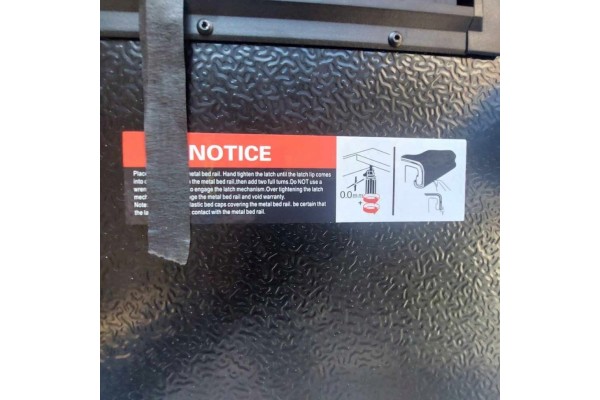 Cubierta rígida plegable RAMBOX para caja corta 5.7 Dodge Ram 1500 20
