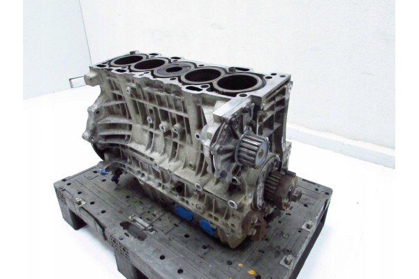 VOLVO S80 II V70 XC70 XC60 XC90 07 14 2 4 D5 ENGINE BLOCK BOTTOM WAL CONNECTING RODS Part manufacturer Volvo OE