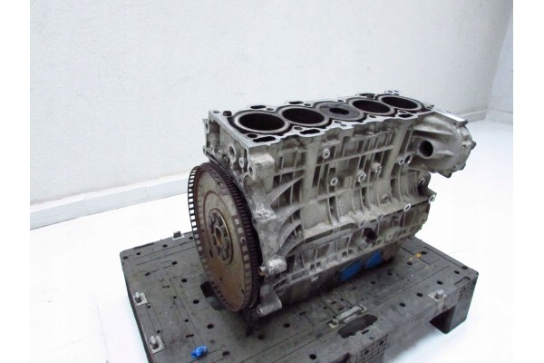 VOLVO S80 II V70 XC70 XC60 XC90 07 14 2 4 D5 ENGINE BLOCK BOTTOM WAL CONNECTING RODS Catalog number of the part D5244T4 D5244T5