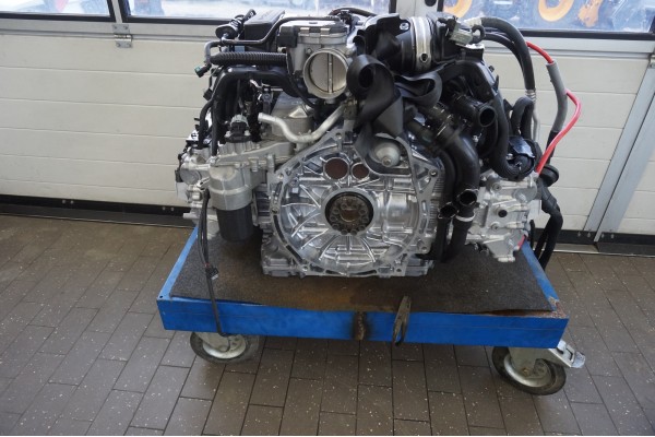 ENGINE PORSCHE 981 2 7 CAYMAN BOXSTER MA122 Quality of parts according to GVO O original with manufacturer s logo OE
