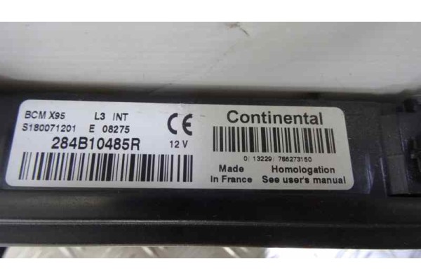 284B10485R CAJA RELES / FUSIBLES RENAULT MEGANE III BERLINA 5P