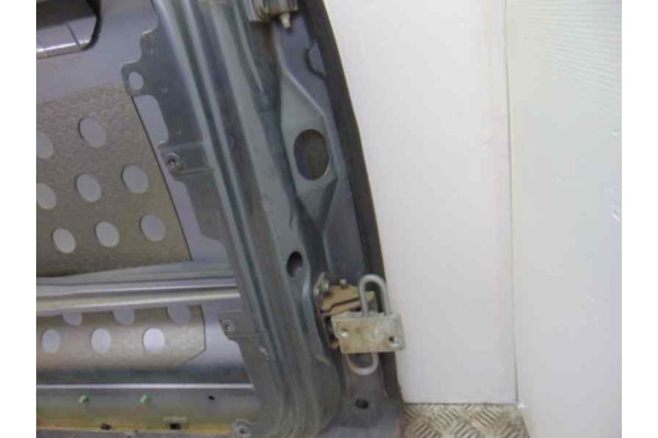 GRIS PUERTA DELANTERA IZQUIERDA VOLKSWAGEN TOUAREG (7LA)