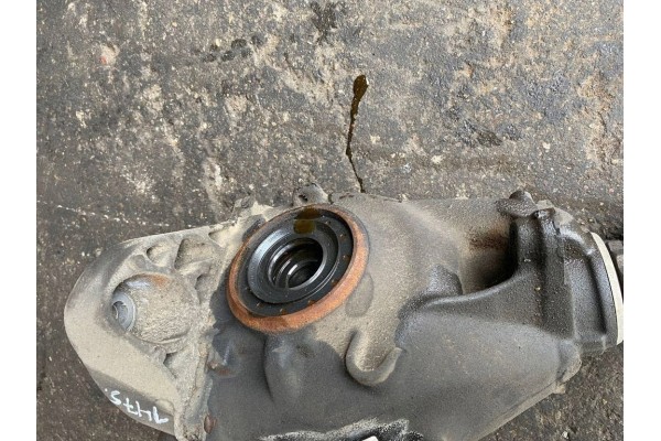 2013 BMW 3 F30 F35 F31 Rear differential 7599475 Car type passenger cars