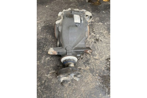 2013 BMW 3 F30 F35 F31 Rear differential 7599475 Catalog number of substitutes 323