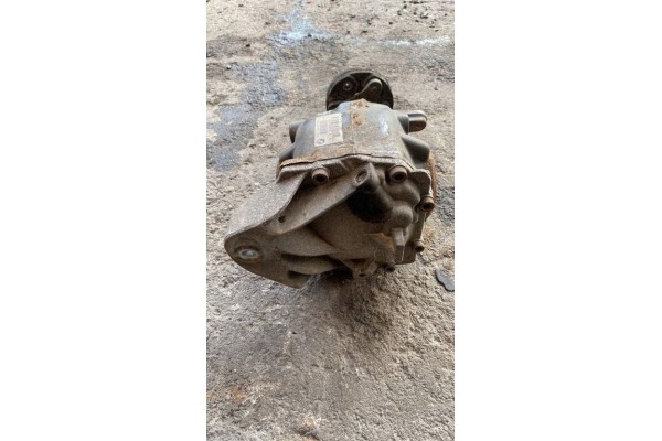 2013 BMW 3 F30 F35 F31 Rear differential 7624780